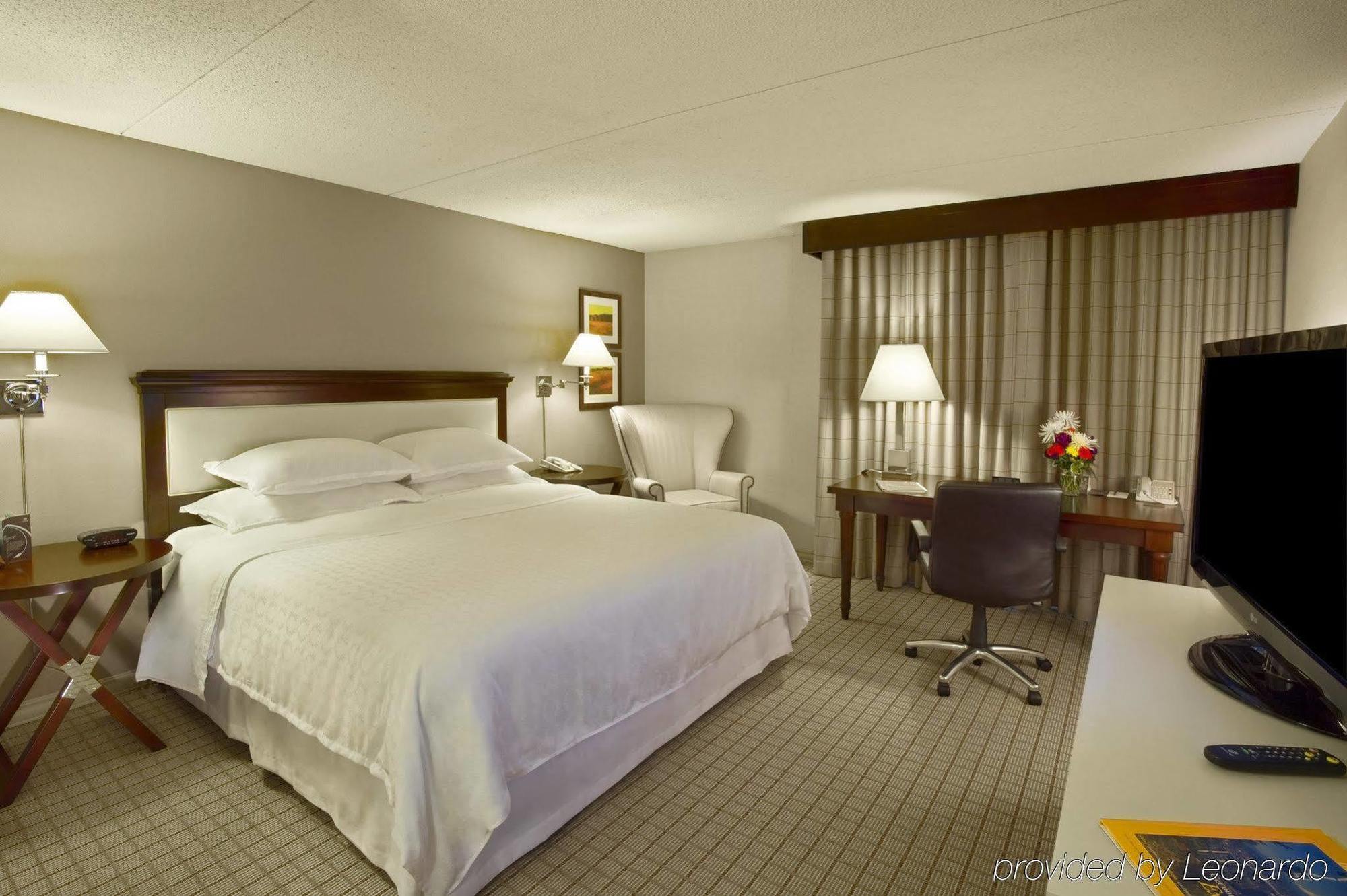 Sheraton Portland Airport Hotel Exterior foto